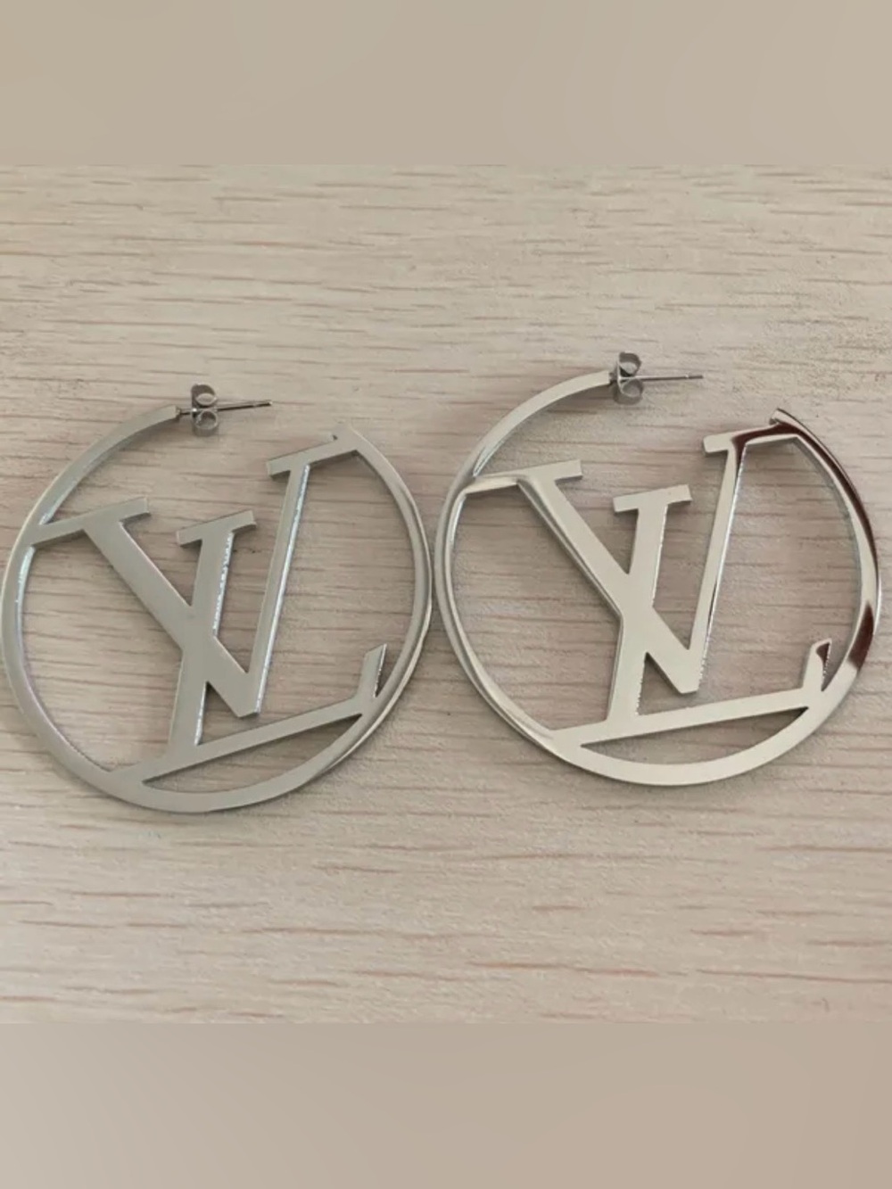 Fashion Jewelry Silver Plated
L-V Initial Luxury Hoop Earrings
